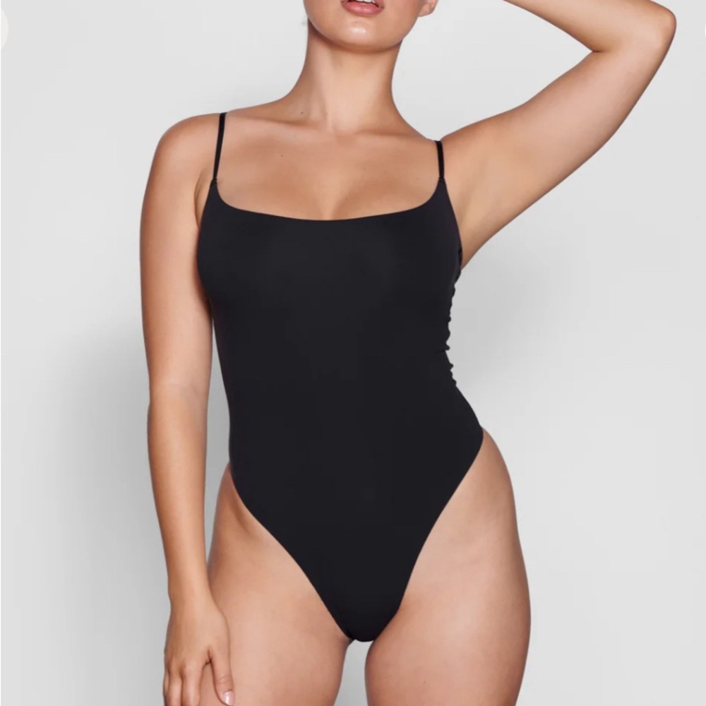 Skims Fits Everybody Cami Bodysuit